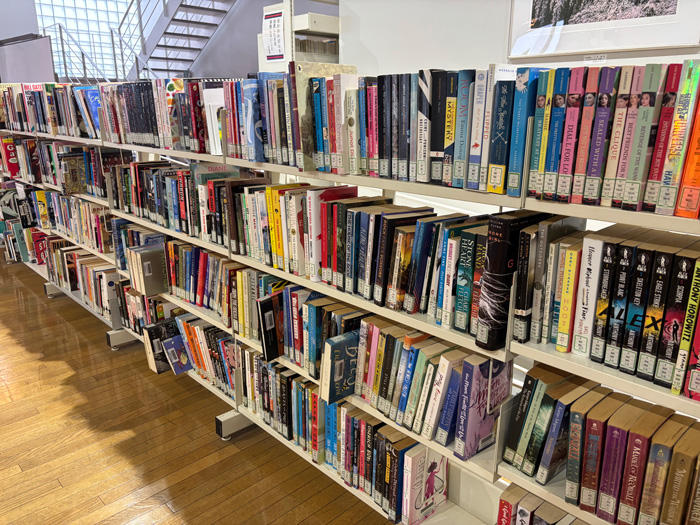 湘南藤沢中高図書室8